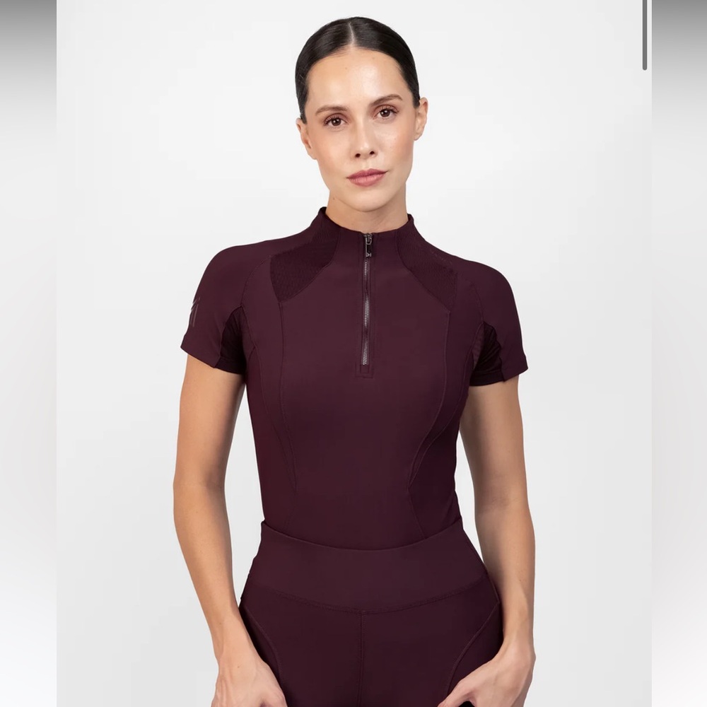 Maximilian Frame Short Sleeve